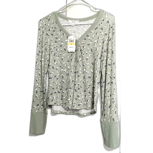 HIPPIE ROSE Juniors' Long-Sleeve Henley Floral T-Shirt Green Medium - Picture 5 of 13
